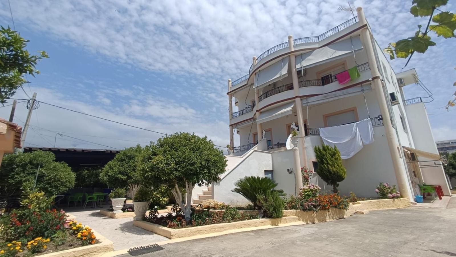 Apartments Rudi Orikum Ngoại thất bức ảnh